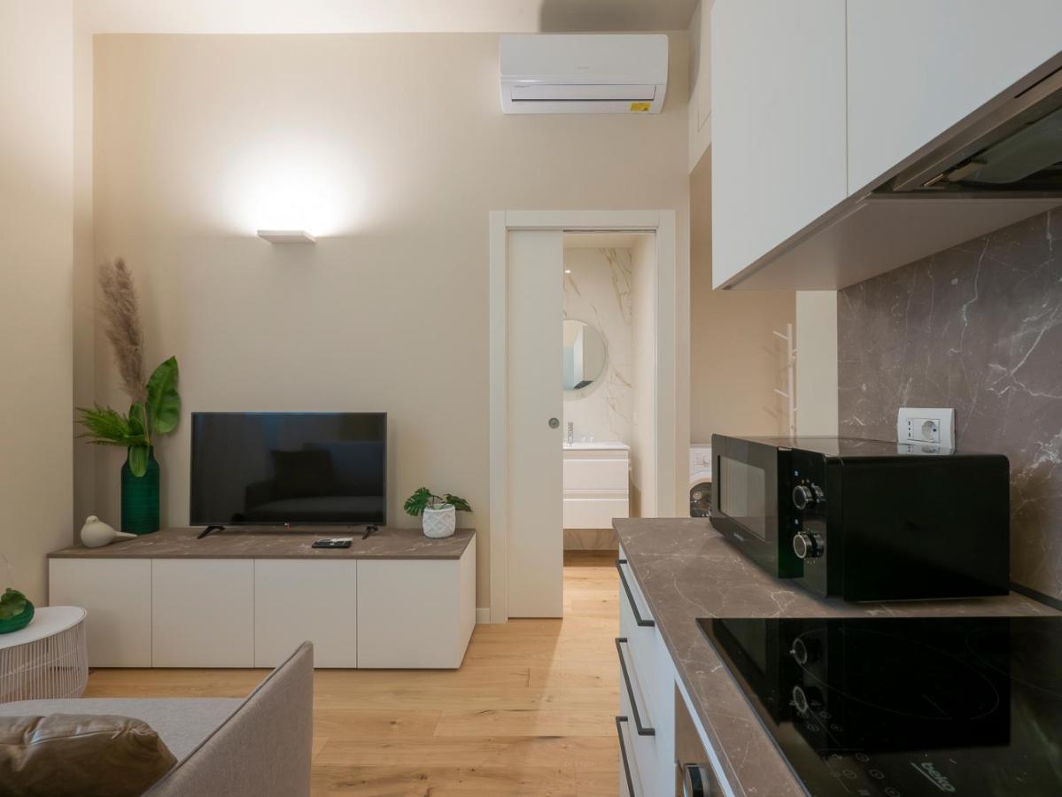 I Host Apartment - Ranzoni 1 Milánó Kültér fotó