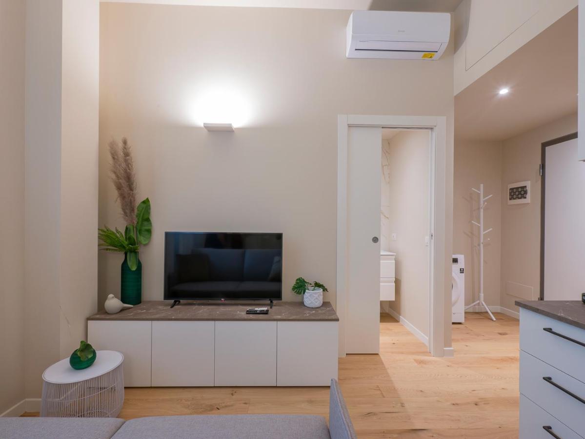 I Host Apartment - Ranzoni 1 Milánó Kültér fotó