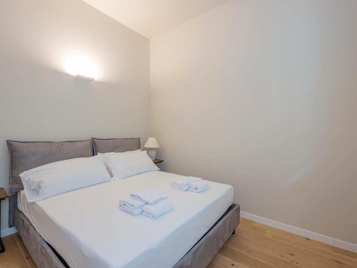 I Host Apartment - Ranzoni 1 Milánó Kültér fotó